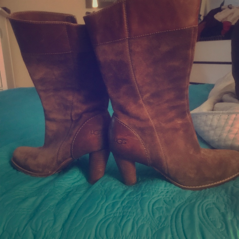 ugg women boots.  Brown
